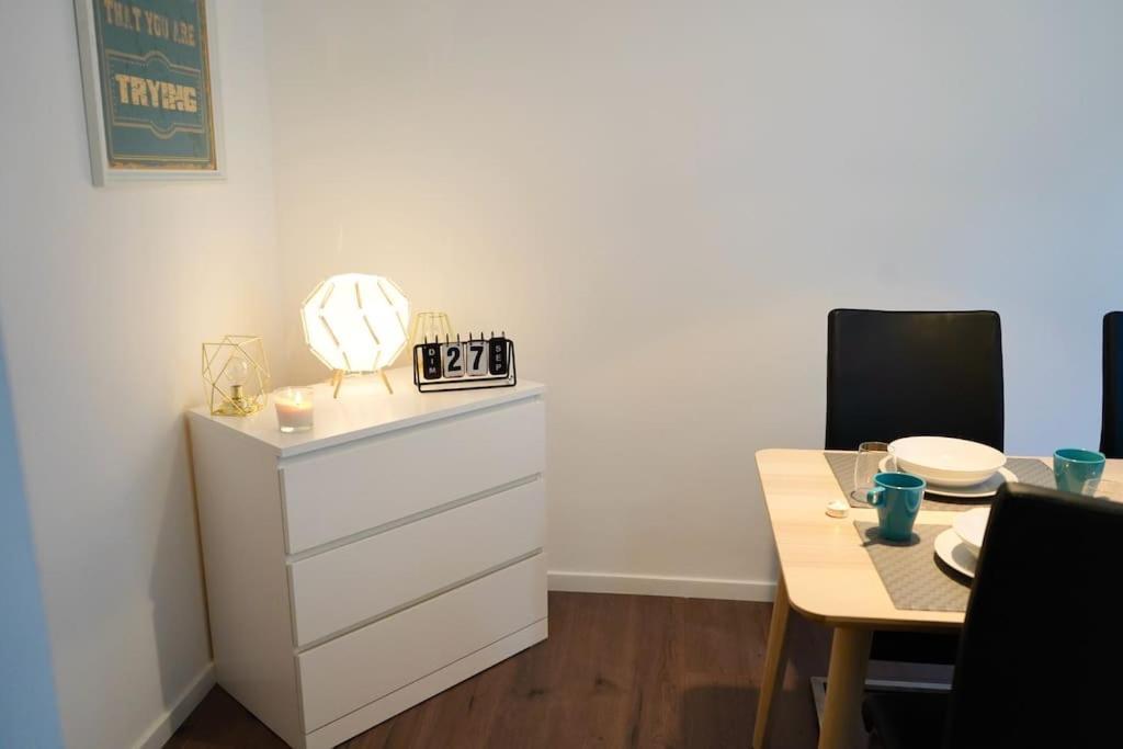 Rm-1 - Appartement F2 Au 1Er Etage Pour 1-3 Pers มูลูส ภายนอก รูปภาพ