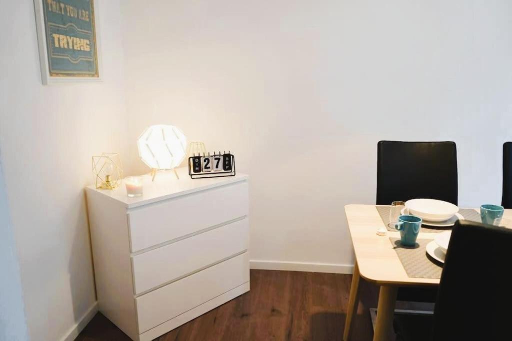 Rm-1 - Appartement F2 Au 1Er Etage Pour 1-3 Pers มูลูส ภายนอก รูปภาพ